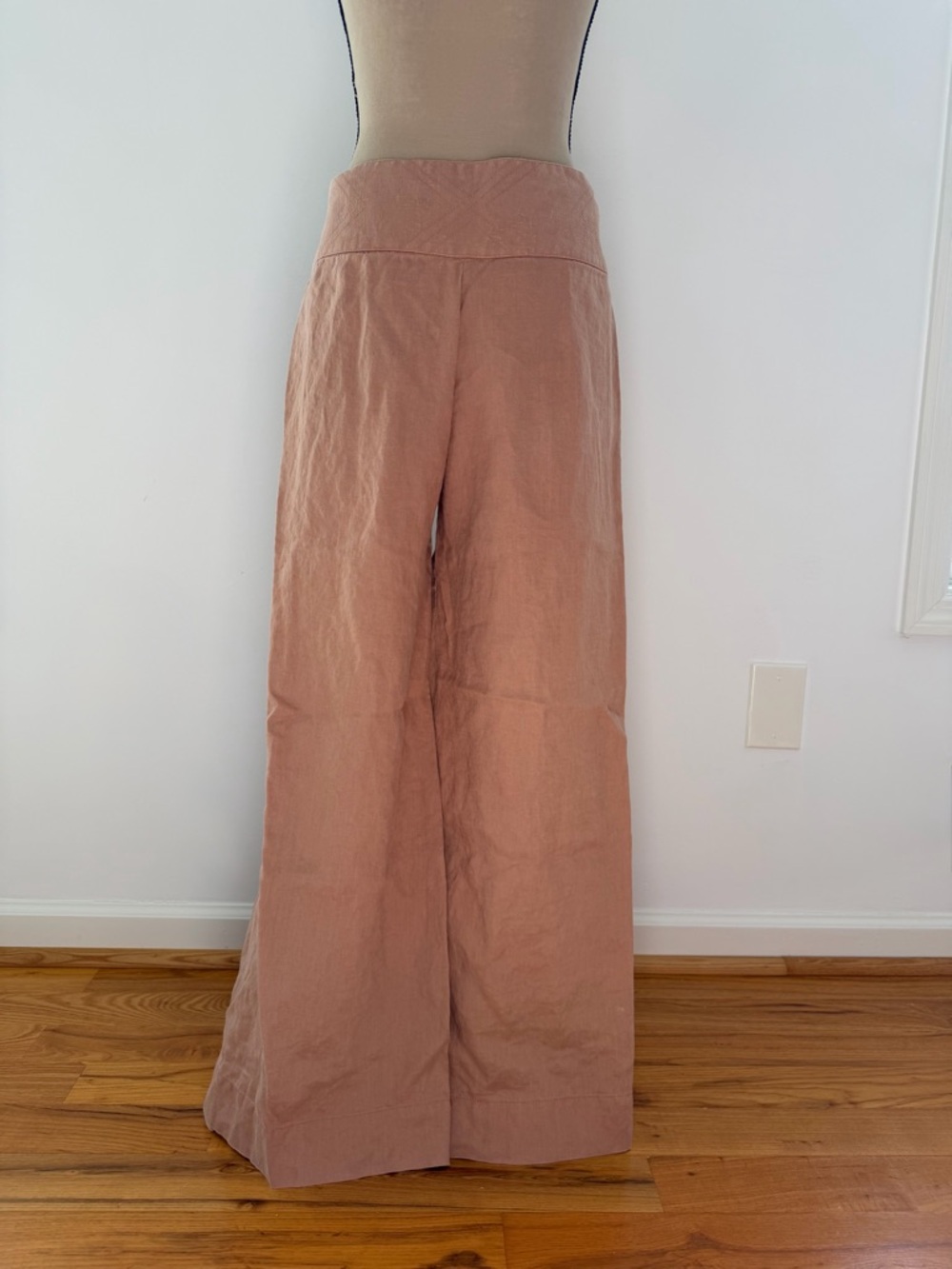 Chintamani Alchemi Button Linen Pants - Picture 4 of 11